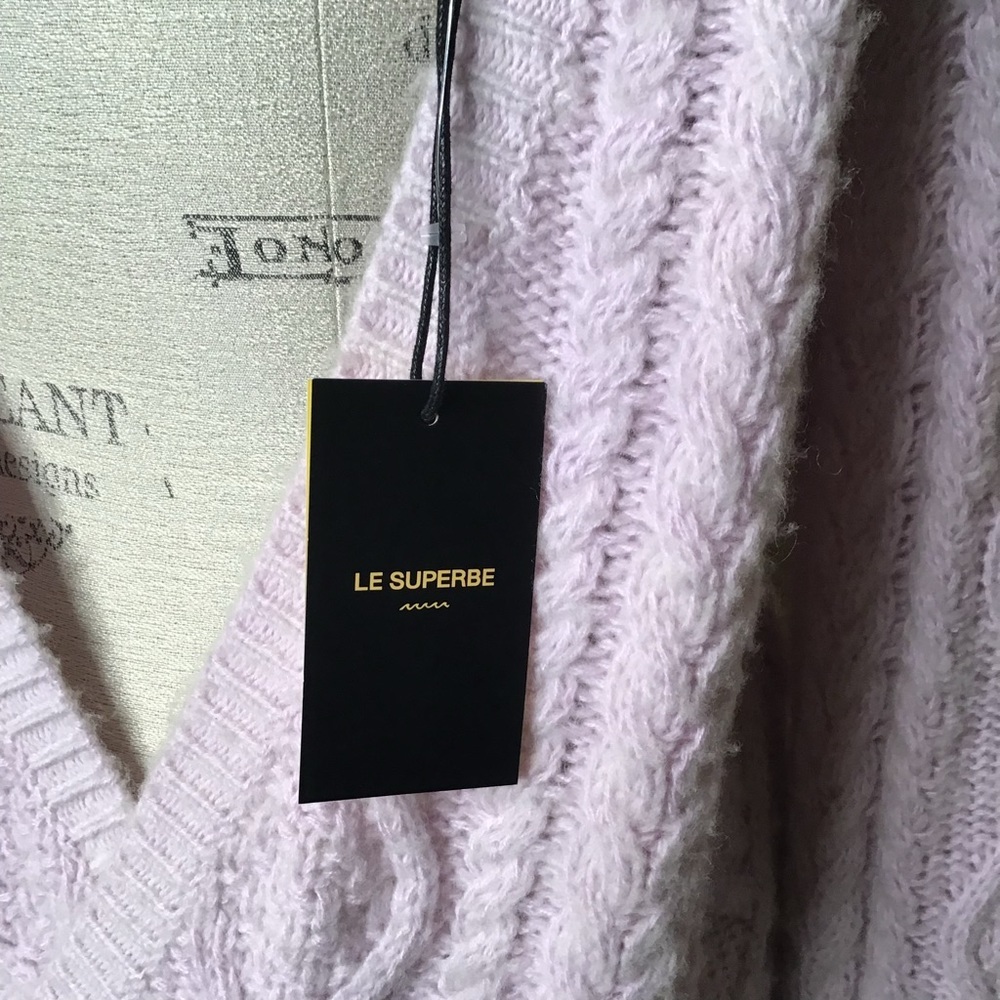 LE SUPERBE Bridget Backless Sweater with Bow Tie - Picture 4 of 10